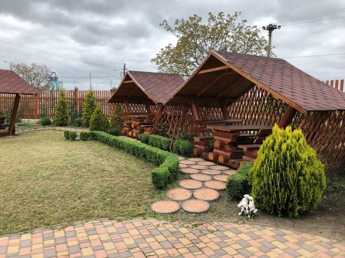 Akvalis Комплекс Для Отдыха Burlach'ya Balka Exterior foto